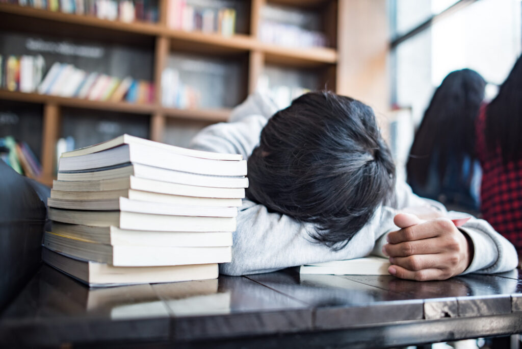 「受験生なのに勉強しない」本当の理由とは？親ができる最高のサポートとNG行動
